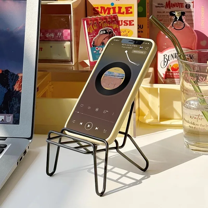 

Creative wrought iron mobile phone holder chair shape ins style desktop ornament Practical gift for student dormitory
