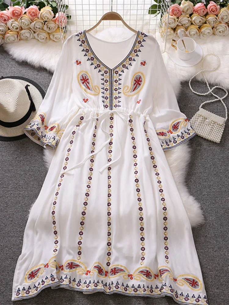 Spring Summer Women Dress Seaside Vacation Beach Bohemian Loose Ethnic Style Temperament Embroidered V-Neck Dress GD795