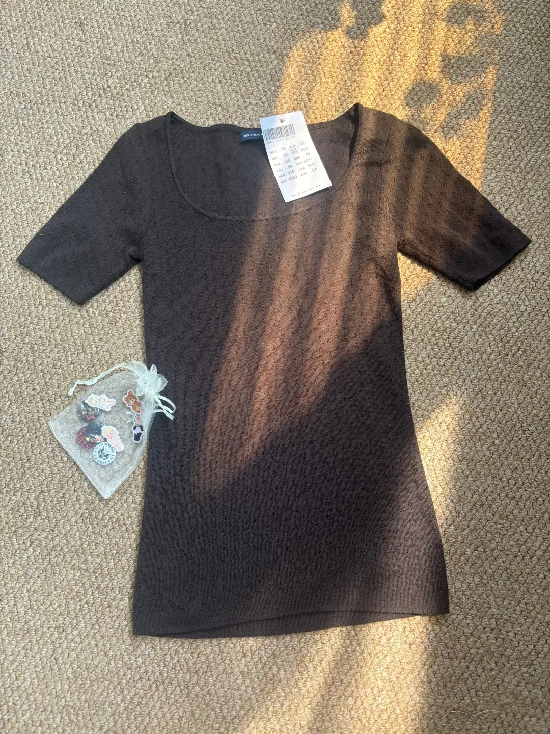 

Коричневые тонкие футболки с короткими рукавами и ушками, женские осенние новые хлопковые мягкие повседневные простые футболки с квадратным воротником, винтажные милые милые топы