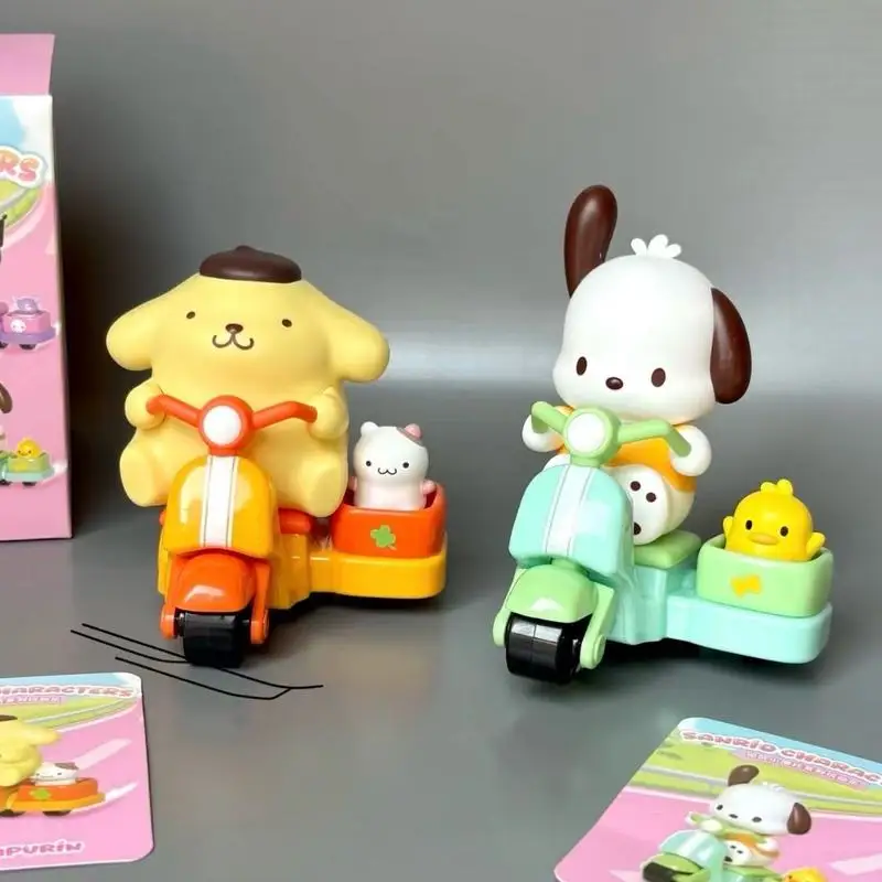 Mini caja ciega de la serie de motocicletas, juguetes Kawaii Hello Kitty Kuromi Cinnamoroll, adornos modelo, regalo de moda