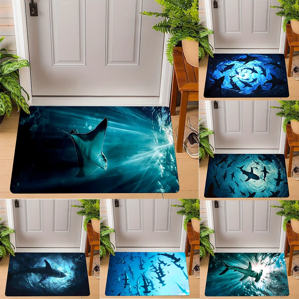 Fußmatte mit Ozean-Kreatur und Manta-Ray-Hammerhai, großer weißer Hai, Unterwasser-Licht, Meer, Kunstdesigns für Heimdekoration