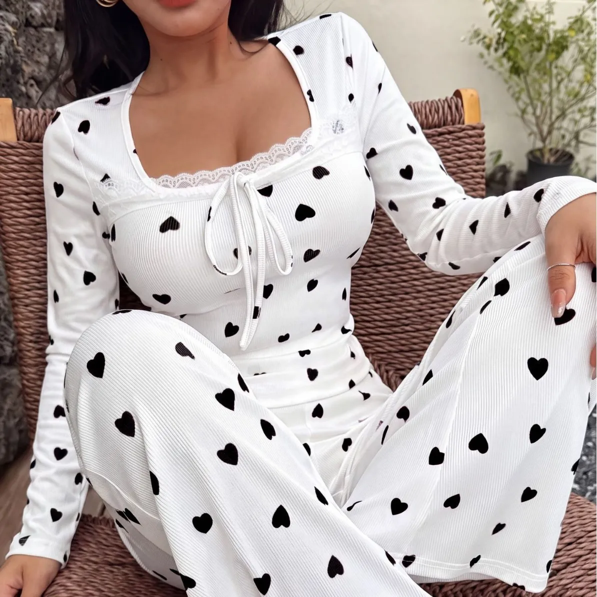 American-Style Spring and Autumn New Women's Fashion Pajamas, Comfortable Lace Homewear, Ribbed Long-Sleeve Top and Pants Set 3