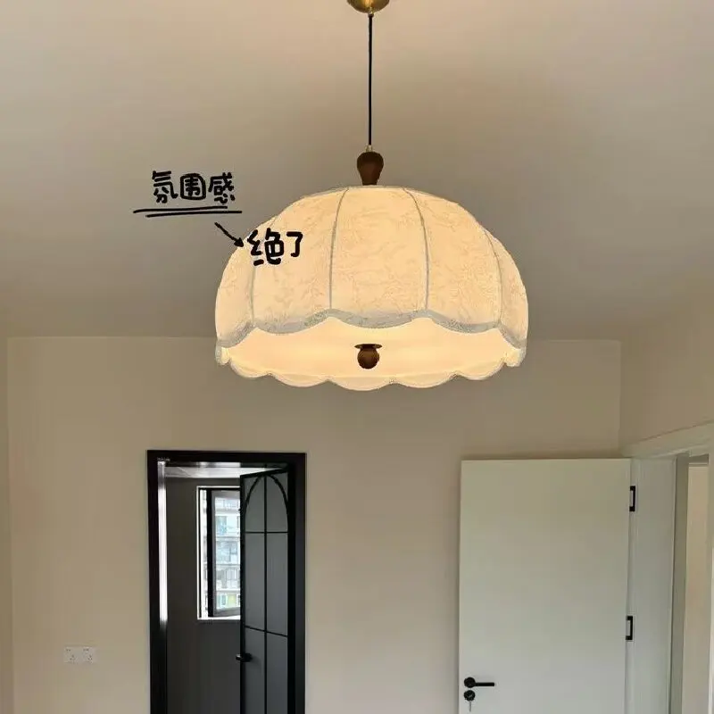 French Retro Vibes Pendant Lights Bedroom Restaurant Living Room Kitchen Room Lamp Home Decoration Fabric Lace Shaped Chandelier