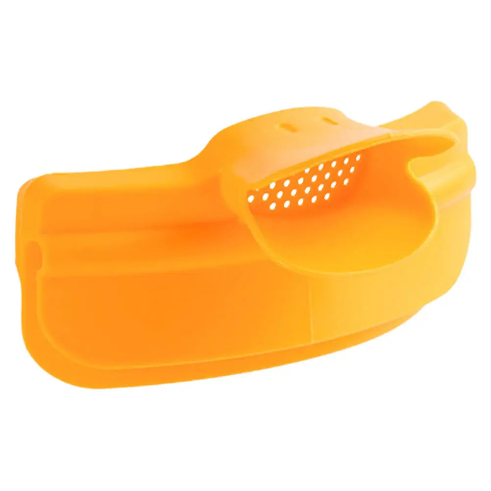 Clip on Pot Edge Pour Soup Funnel Spill Proof Strainer for Pots Bowls Pans Kitchen Gadget Easy Pour Drainer Reusable Funnel