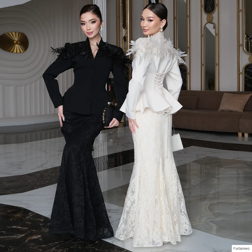A-Linien-Abendkleider für Damen, bodenlang, V-Ausschnitt, lange Ärmel, Ballkleid, modische Spitze, Knöpfe, Federn, drapiert, maßgeschneiderte Kleider