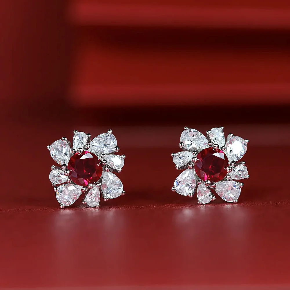 2023 New S925 Silver High Carbon Diamond Earrings 7m Fashion High Grade Pigeon Blood Red Earrings Female European and American i