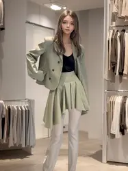 2025 Lente Zomer 2-delige blazer en rok Damesmode Design Sense Niche Goth Elegante sets Tweedelige dame Uniform Onregelmatig