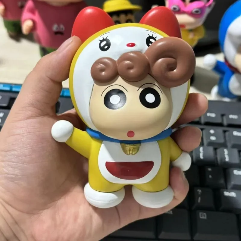 クレヨンすねちゃんコス人形ドラえもんアニメ周辺機器、流行のおもちゃ、かわいい人形、机の装飾品、ホリデーギフト