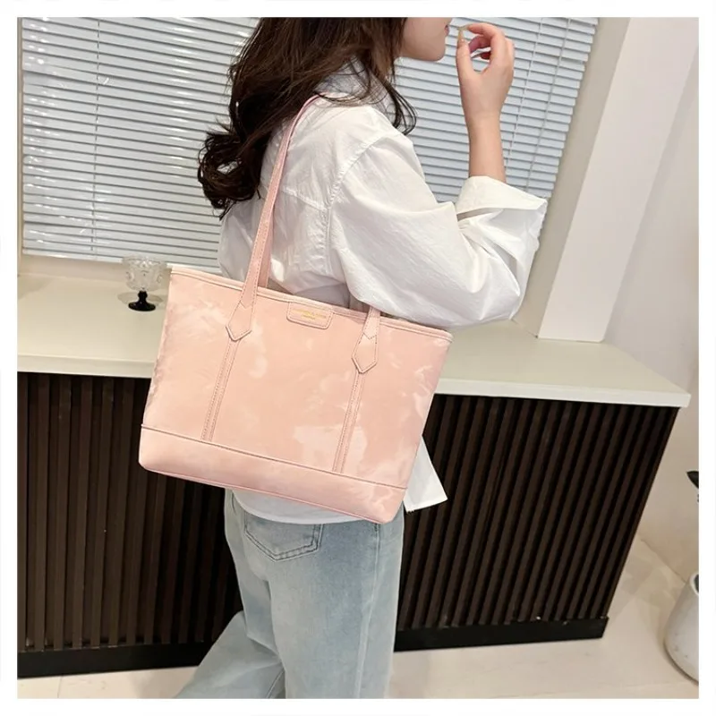 

Elegant Trendy Diaper Bags For Women Designer Leather Messenger Bag Vintage Crossbody Bag Simple Large Capacity Shoulder Bag