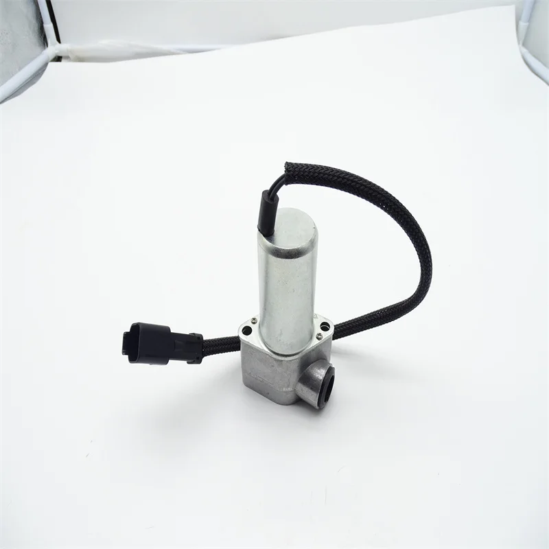 

568-15-17210 For Komatsu Main Pump Solenoid Valve PC200-6 Hydraulic Pump Solenoid Valve