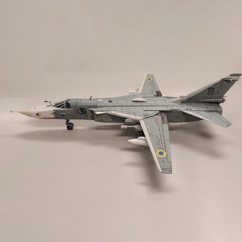 1：72 Scale Calibre Wings CA722402 SU-24MR YELLOW15 Ukrainian Alloy Die Cast Military-style Combat Aircraft Model Souvenir Toy