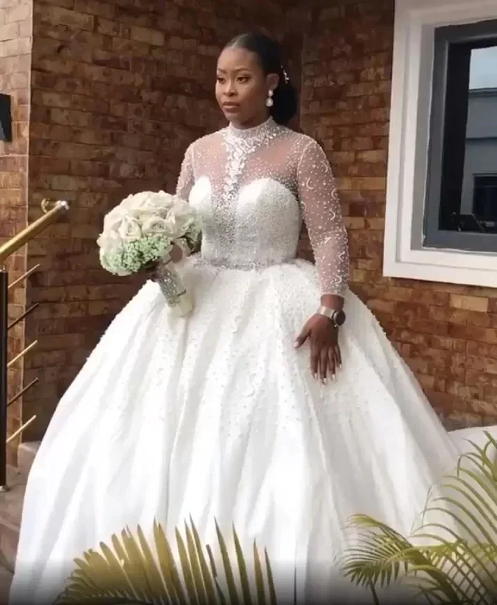 Customized Arabic Plus Size Wedding Dresses Bridal Gowns Beading Long Sleeve Crystal High Neck Sequined Vestidos De Novia