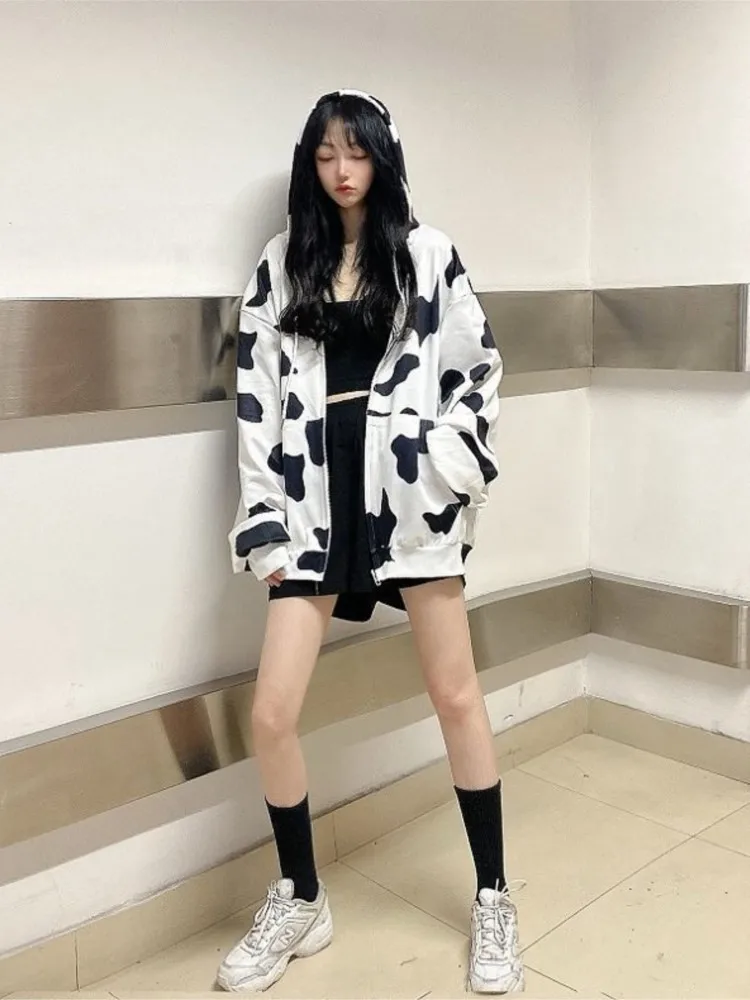 Autumn coat new cow black and white sweater hooded long-sleeved loose and simple all-match student boys and girls fashion tops