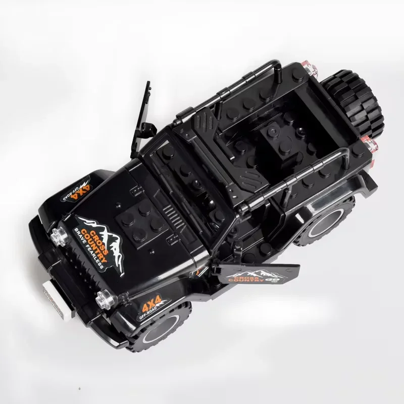 

Детская развивающая игрушка в стиле милитари: внедорожный джип-патруль, автомобиль, строительные блоки, сборка, выбор праздничного подарка для мальчиков