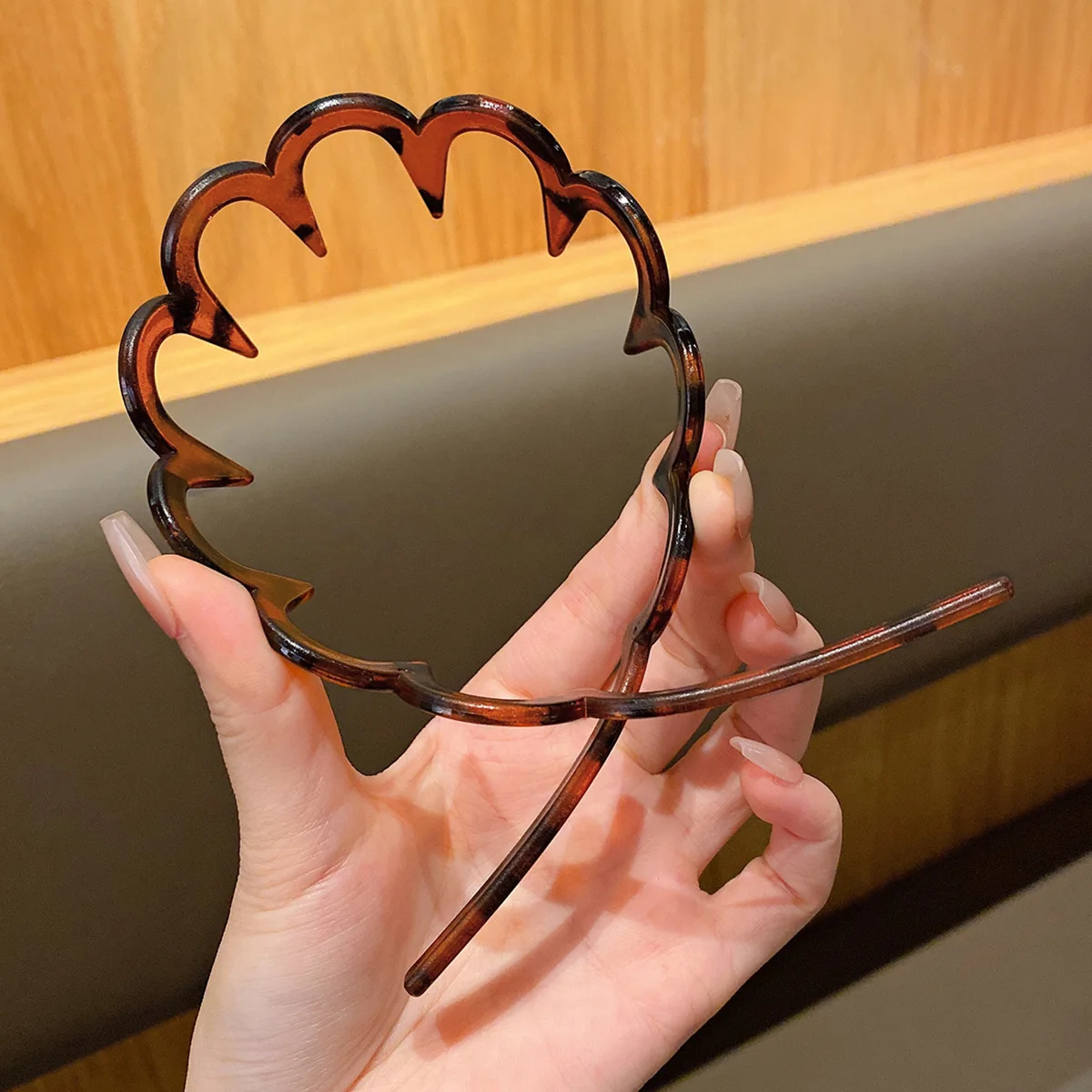 Viral Anti Slip Hair Clips for Styling and Makeup
