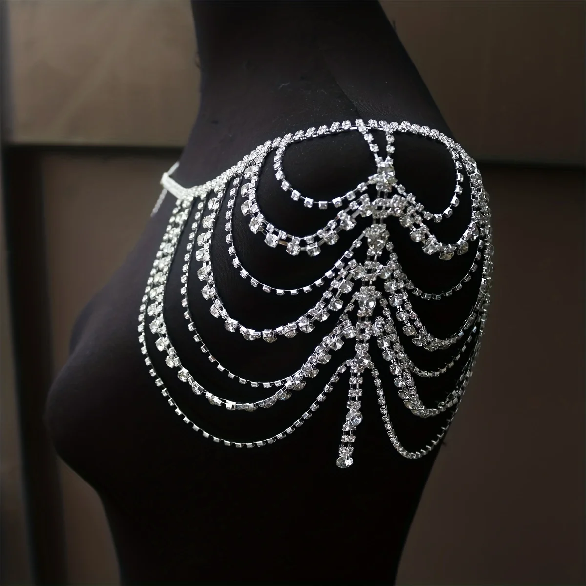 Hot selling fashion Back Chain Multi-layer Rhinestone Tassel Shoulder Chain Nightclub Party Sexy Sparkling Crystal Body Chain