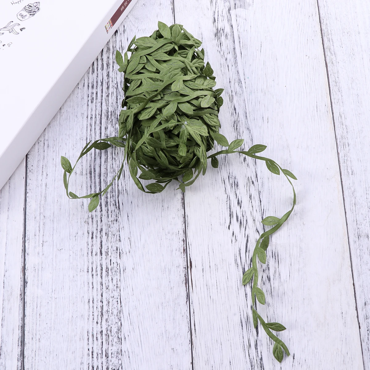 

Simulated Green Leaf Vine Garland Artificial Decorative Rattan Indoor Outdoor Wedding Birthday Party Home Decoration