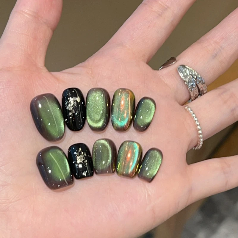 10個の手作りネイル、グリーンガラスビーズキャッツアイオーロラグリッターとプレスオンネイルチップ付き—女の子や友達へのギフトに最適