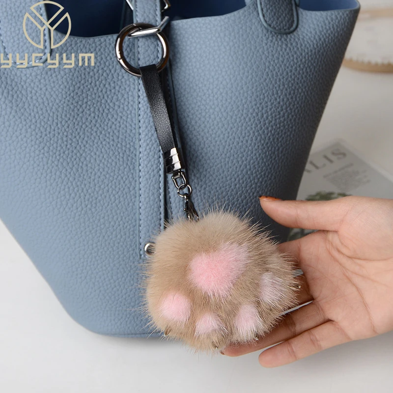 

2024 Fashion New Women Real MInk Fur Car Key Pendant Ring Cat Bear Paw Toy KeyChain Cute Bag Charm Ornaments Soft Pompom Plush