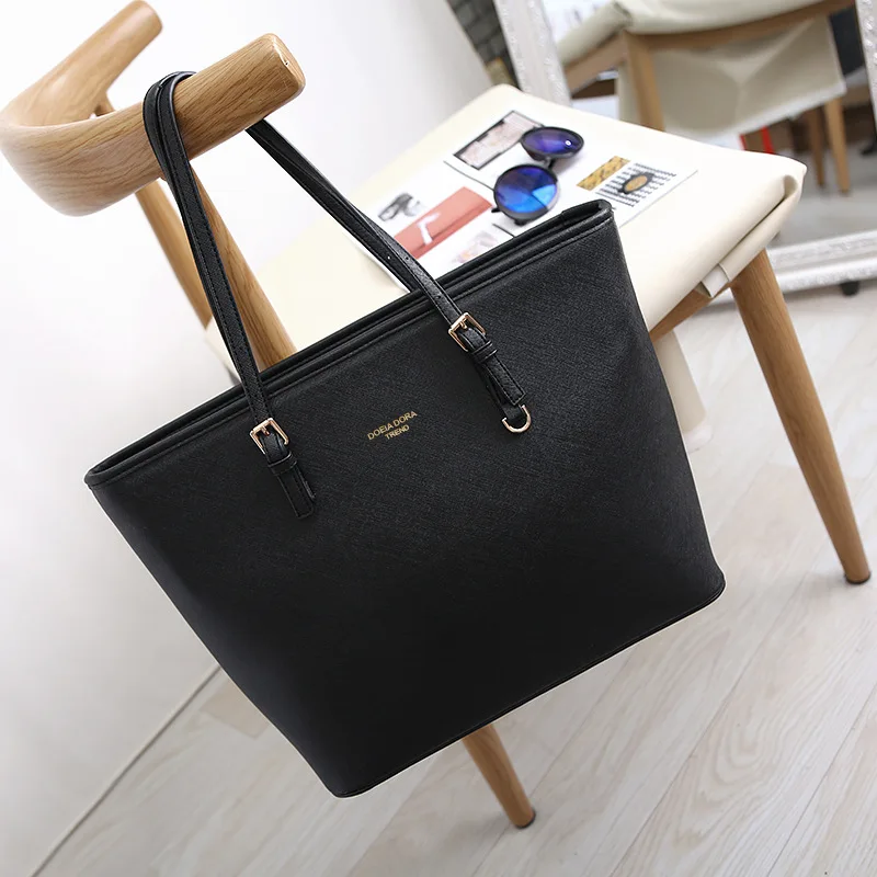 

2025 new women's portable shoulder large bag, mommy bucket tote bag, high-end large-capacity bags