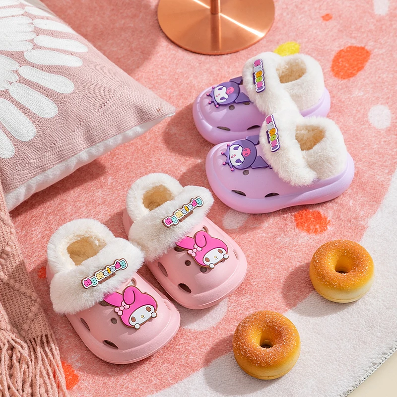 Sanrio children's cotton slippers, warm cotton shoes with fleece, cartoon non-slip soft-soled cotton slippers for girls