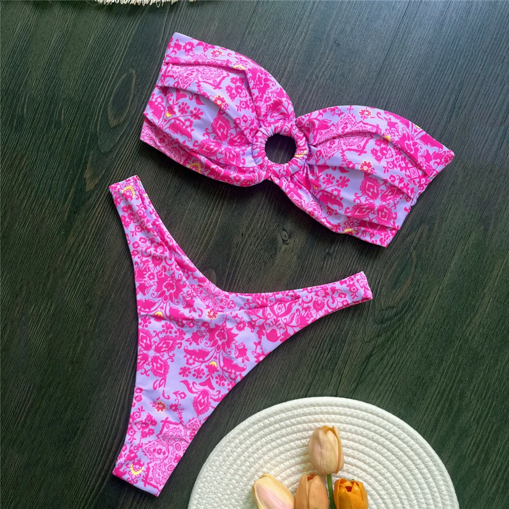 

Розово-красный цветочный принт без бретелек, купальник со рюшами, бандо, комплекты бикини, микро-стринги, сексуальный купальник, женский купальный костюм с высоким вырезом 2025, купальный костюм