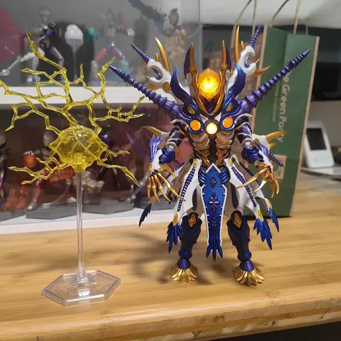Ultraman Kaiju Greeza Third Form Buildable Posable Figurine Light Up Head And Chest 20.4CM Collectible Decor Model Toy