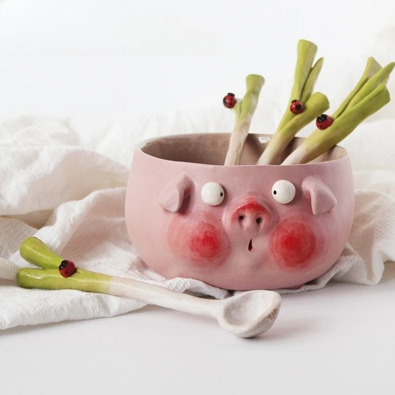With ceramic spoon, scallion and garlic seedlings, ladybug underglaze safety, coffee mixing spoon