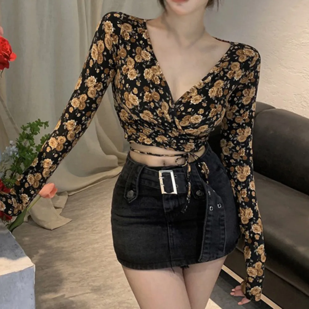 Womens Long Sleeve Shirts Crop Tops Floral Print V-Neck Slim Fit Y2K T Shirts