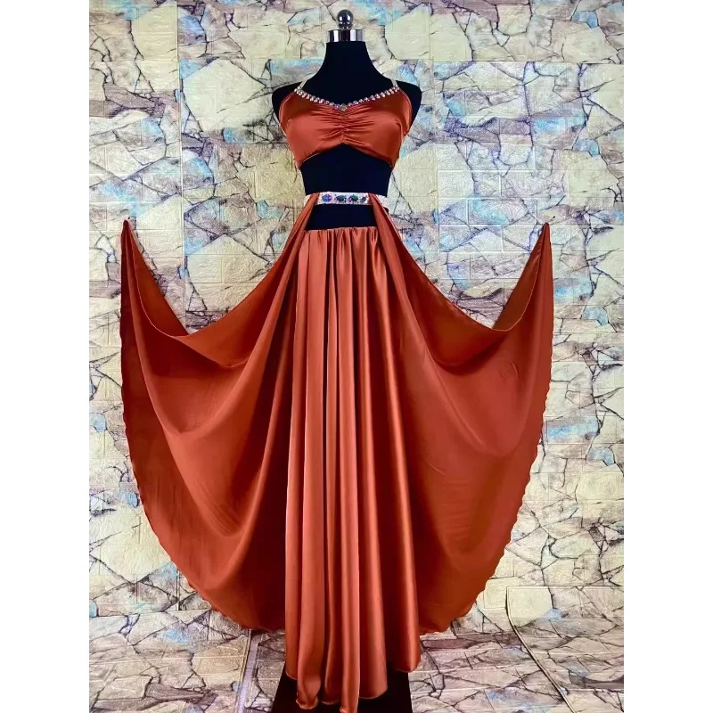 Trajes de dança do ventre personalizados, cintura de cetim, saia longa cinched + suspensório, top cheio de diamantes com almofada no peito, roupa de dança oriental