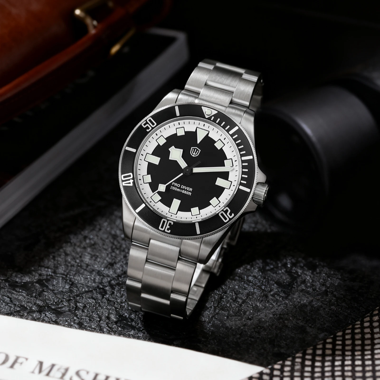 Watchdives WD1969 PRO Men Quartz Watch Sapphire Crystal Luminous
