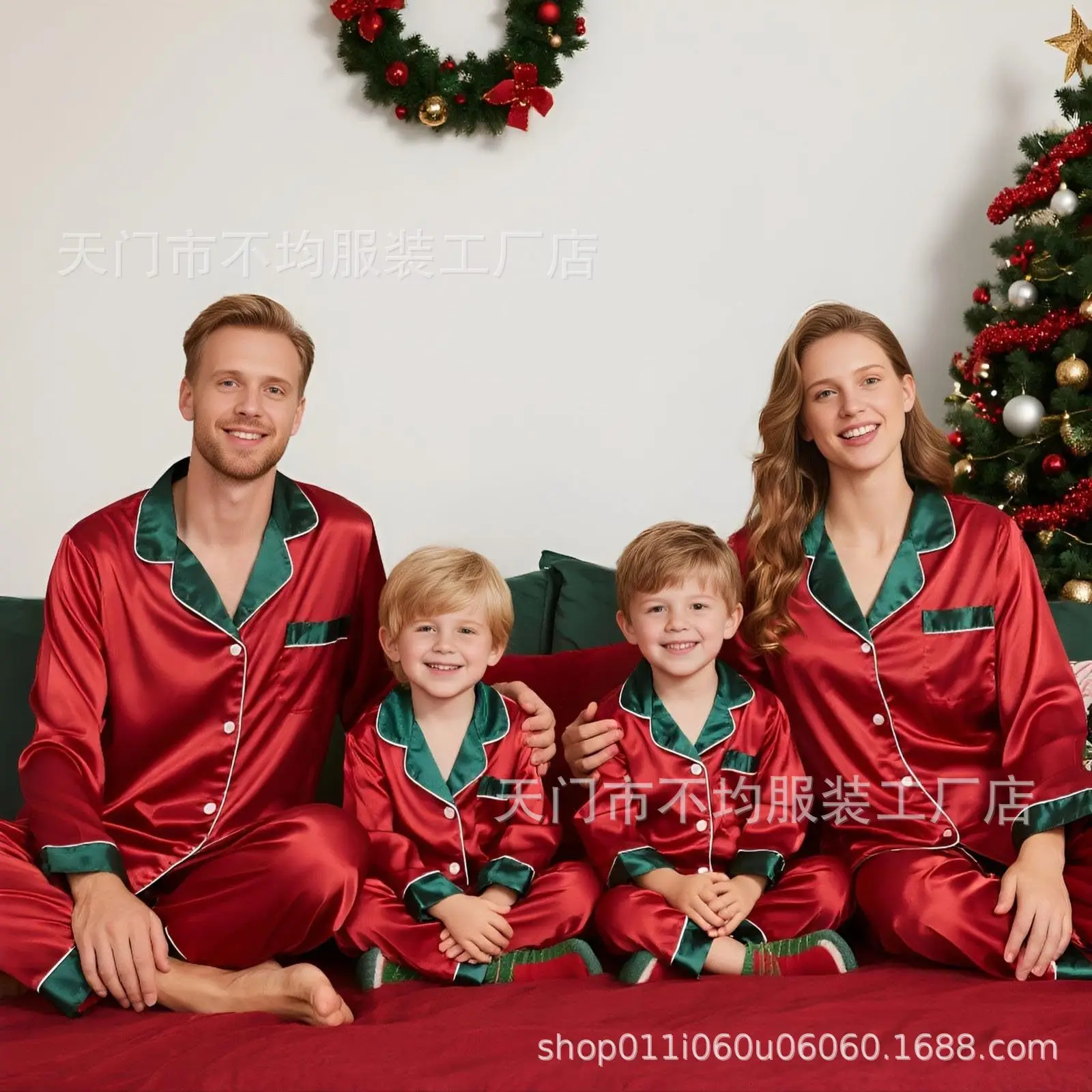 2 Pcs Christmas Pajamas Family Adults Kids Family Matching Outfits Look Solid Color Imitation Satin Silk Tops Pants Sleepwear view 2