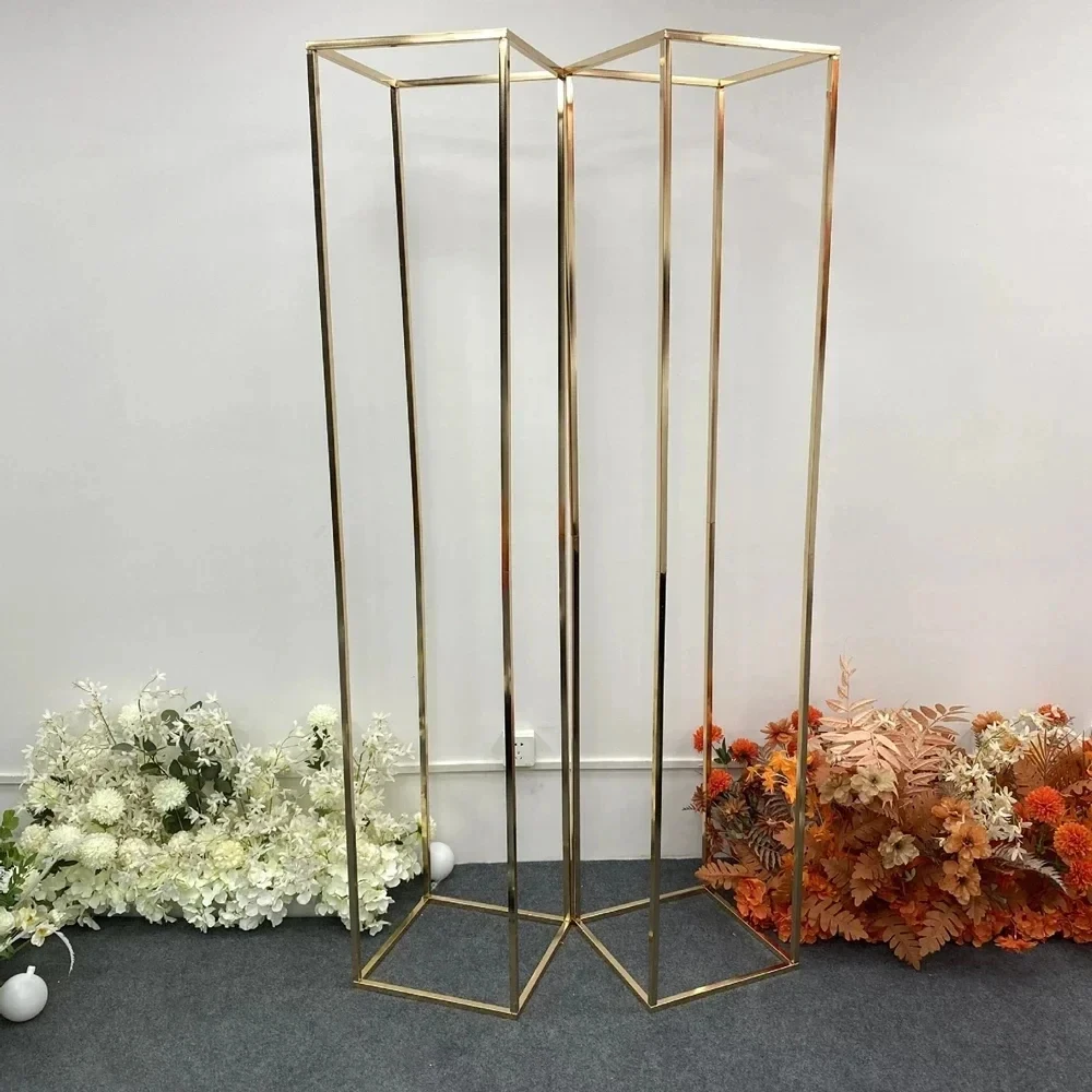 Eleganter, glänzender, vergoldeter Blumenbogenständer für Hochzeitszeremonien und Partydekoration im Freien. – Detail 6