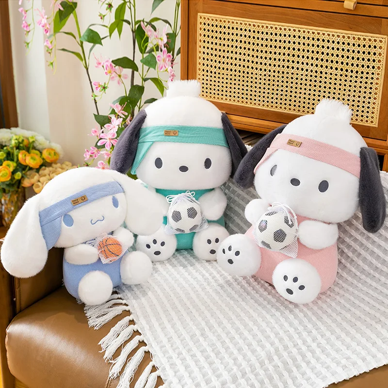 Sanrio 23/45cm pelúcia pochacco bonito bola esportiva abraçando boneca animal de pelúcia para crianças aniversário presente de natal melhor presente para meninas