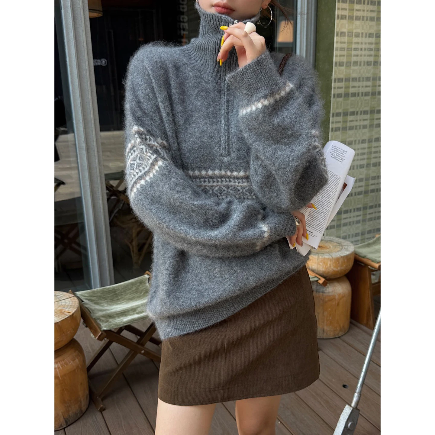 Autumn And Winter 100% Pure Wool Women's Loose Color Matching Sweater Thickened Round Neck Cashmere Knit Bottoming Shirt