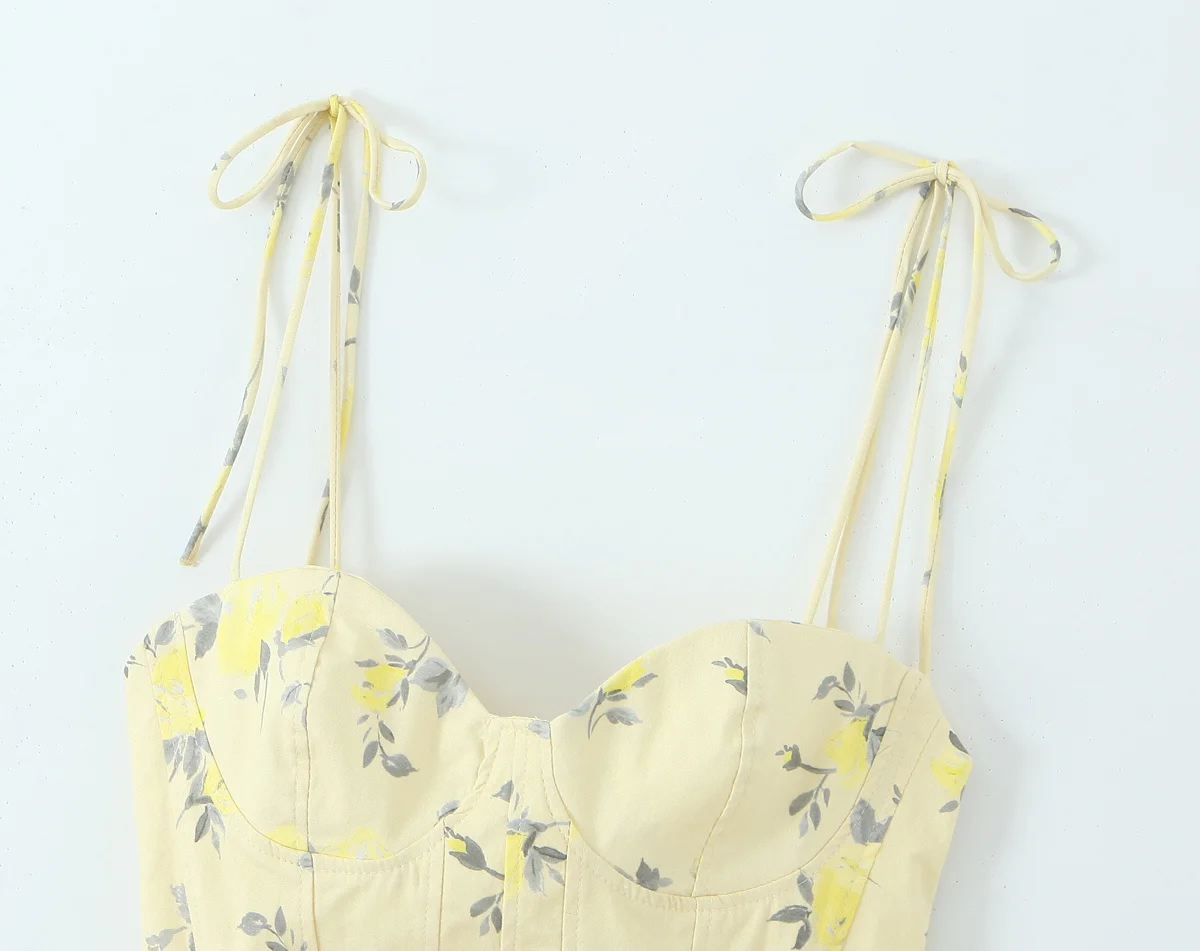 RARA2025 جديد الصيف المرأة عارضة الأزياء مزاجه سليم صالح تنوعا الحمالات زهرة طباعة قمم قصيرة