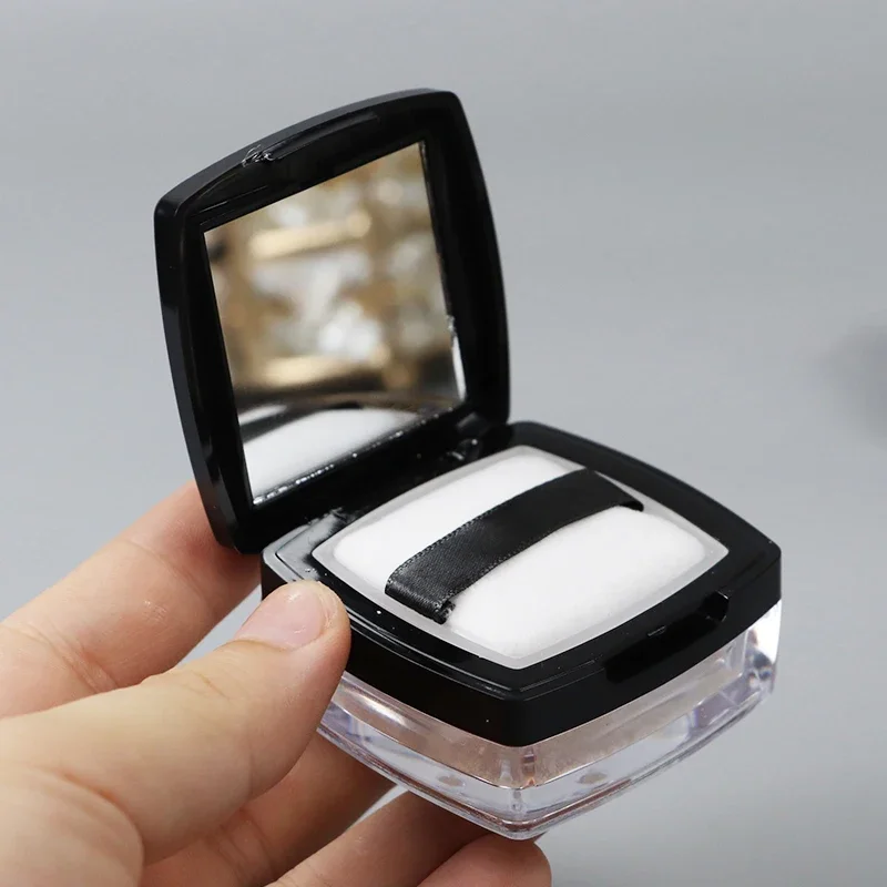 Powder Box Empty Portable Mini 5g Sieve Loose Powder Pot Square Box with Powder Puff Travel Makeup Jar Sifter Cosmetic Container