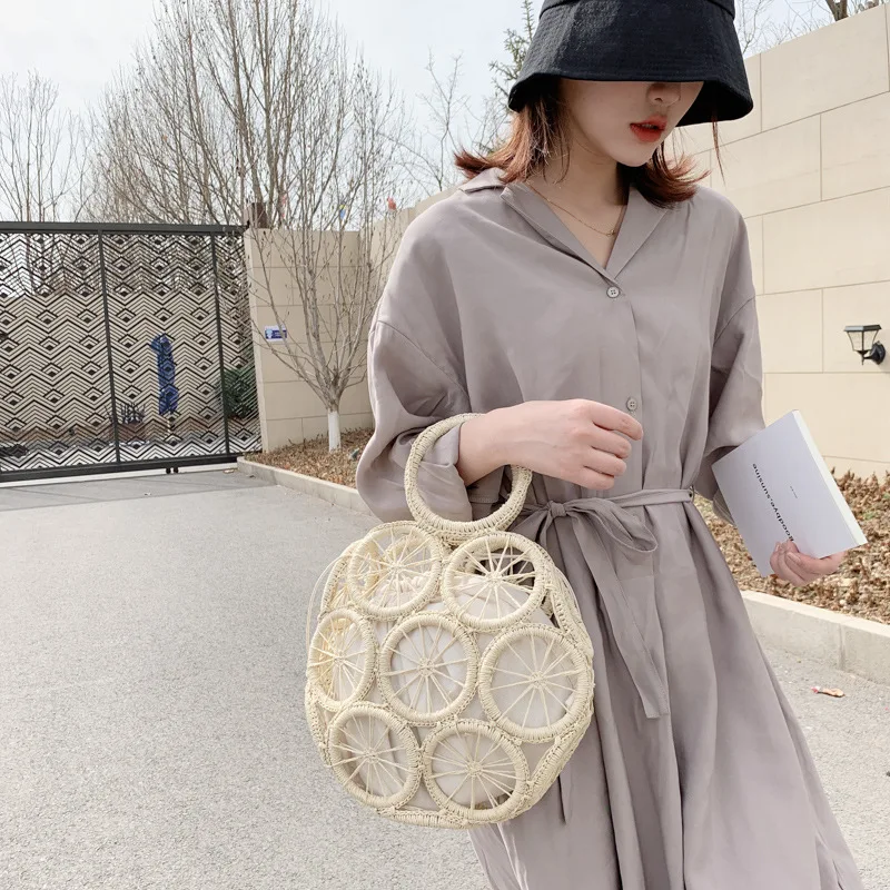 Summer Retro Pastoral Rattan Small Round Bag Fasjopm Style Beach Bag Handbag Casual Circle Top-handle Bag Purse Totes