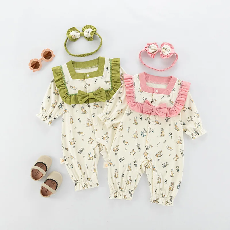 Newborn Girls Romper Spring Autumn New Cartoon Rabbit Print Lace Patched Baby Girls Jumpsuit Squared Collar Infant Girl Bodysuit