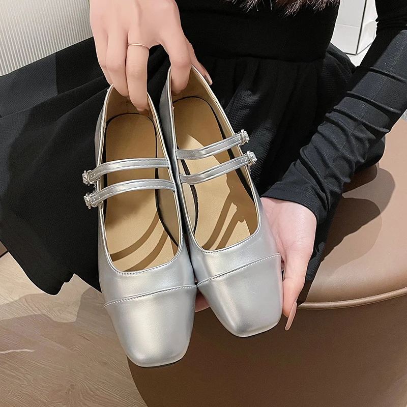 

Women's Flats Patent Leather Mary Janes Shoes Ladies Square Toe Double Buckle Designer Shoes Black Red Low Heels Female Autumn