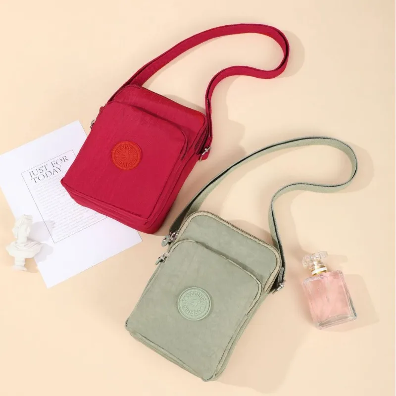 Outside Toiletry Daily Necessities Storage Bags Nylon Cross Body Bags Korean Shoulder Bags Version Mobile Phone Bag for Women