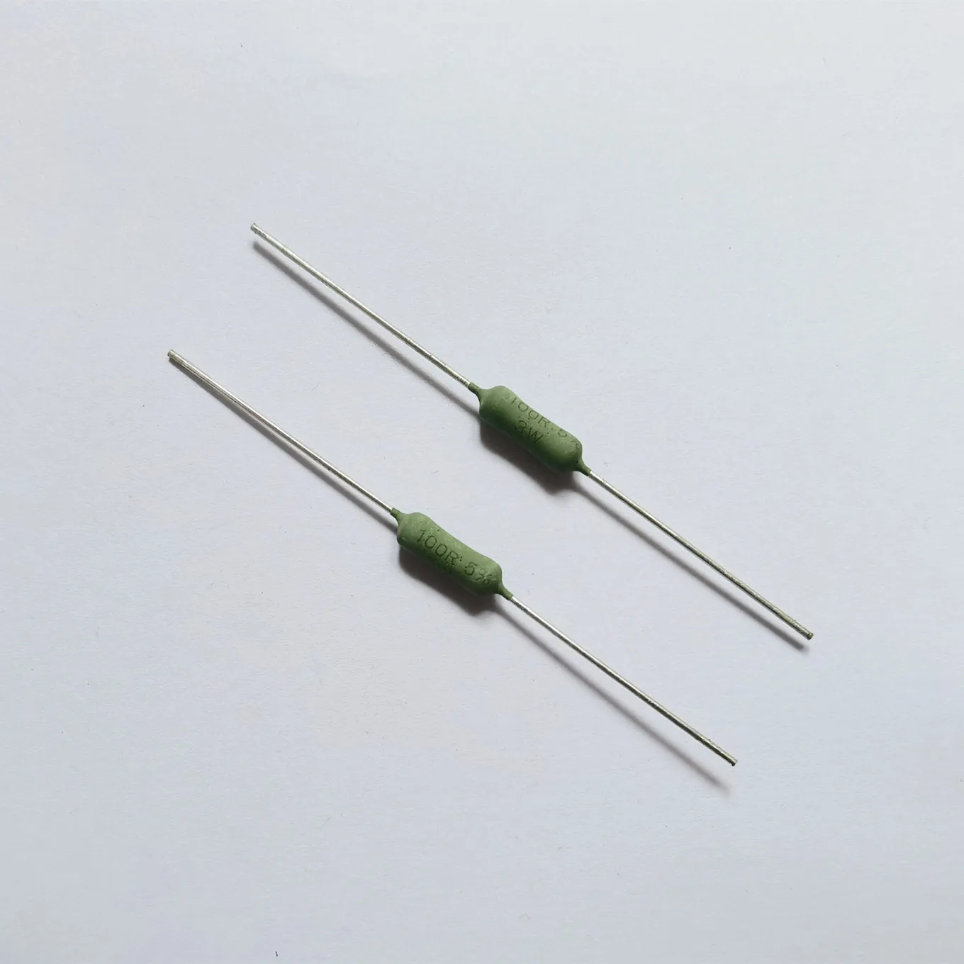 

Original new 100% 3W 10R 100R AC03 5% BC fever wire wound resistor (Inductor)