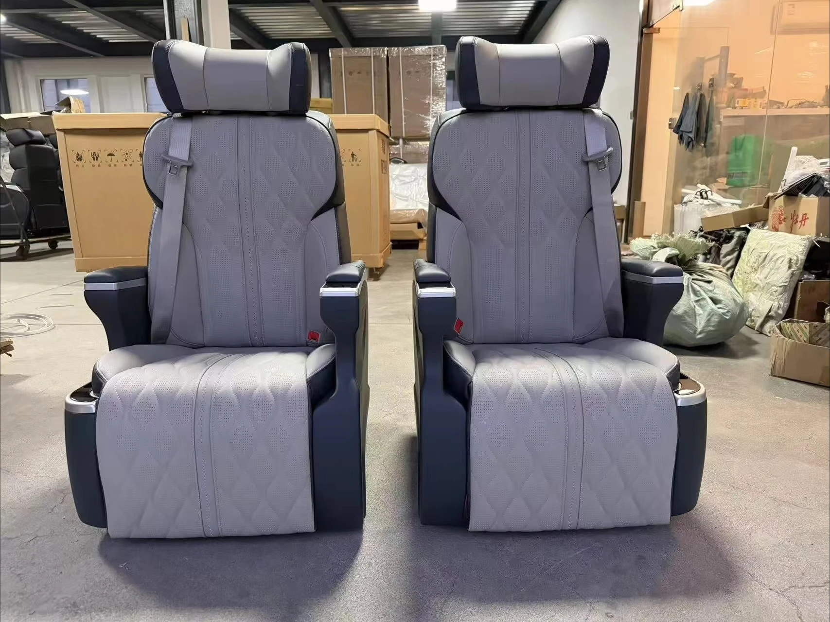 Van Interior Accessories Car Seat Luxury Captain Chair With Table for Vans V Class V250 Metris Sprinter Pilot Seats