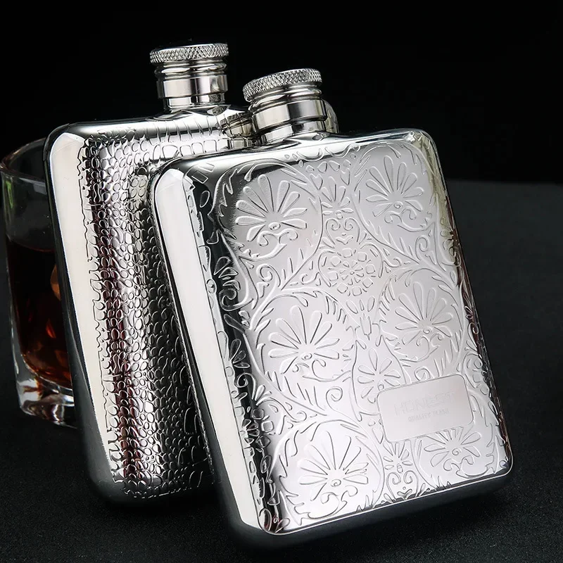 

Exquisite Stainless Hip Flask with Funnel，6OZ Whisky Flask Set Beautiful Texture Pocket Liquor Bottle Travel Alcohol Container