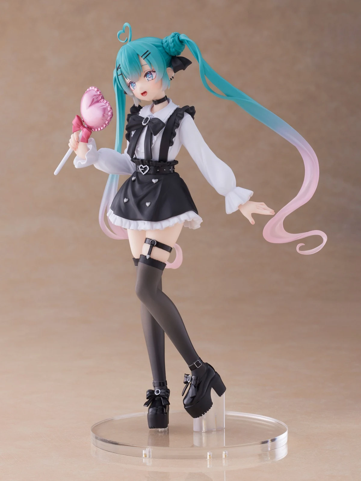 Original véritable Taito pré peint Hatsune Miku série de mode Vocaloid Hatsune Miku sous-culture H = 180mm Figure décoration cadeau
