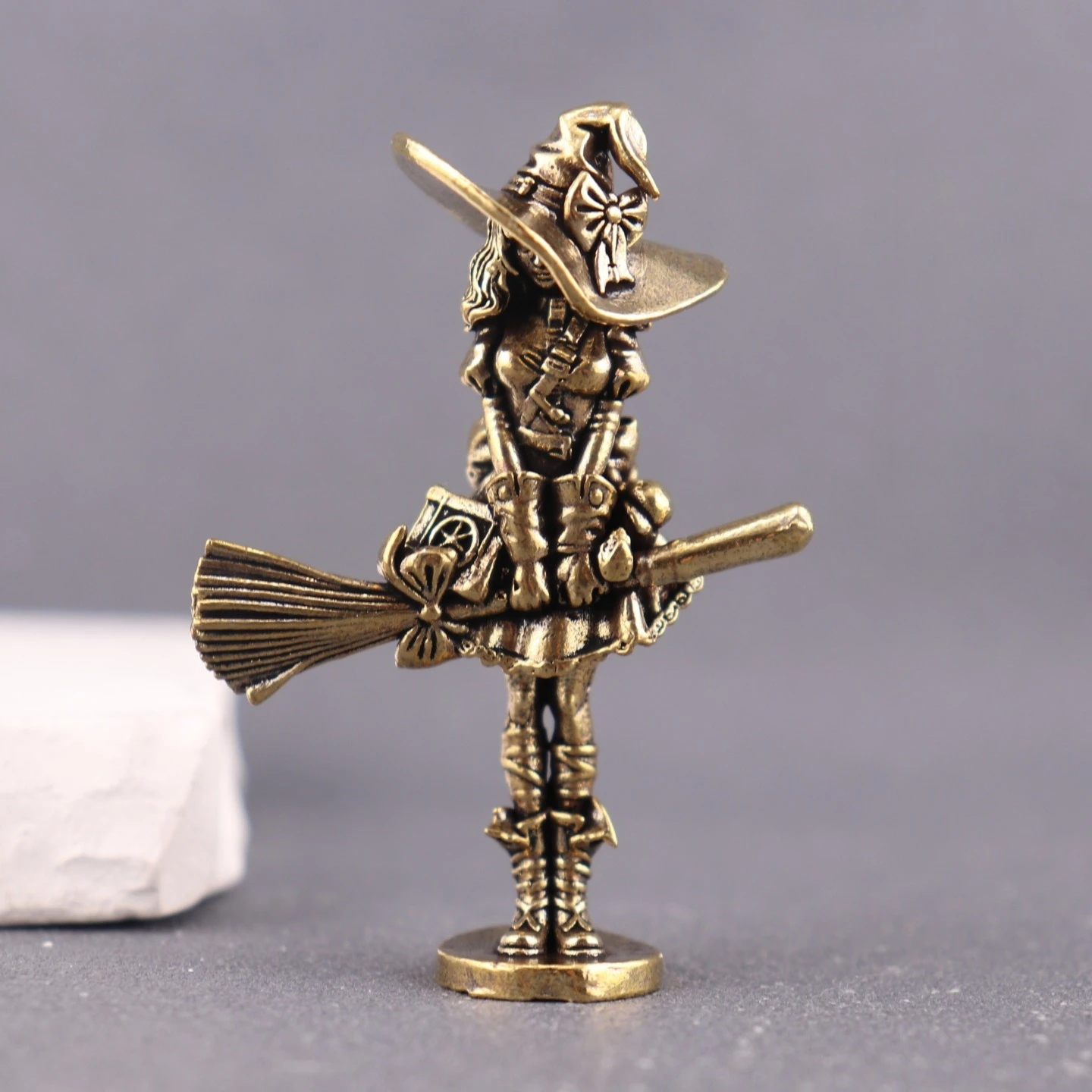 Wizard Figure Home Decor Broom Loli Ornament Craft Home Living Room Foyer Decoration