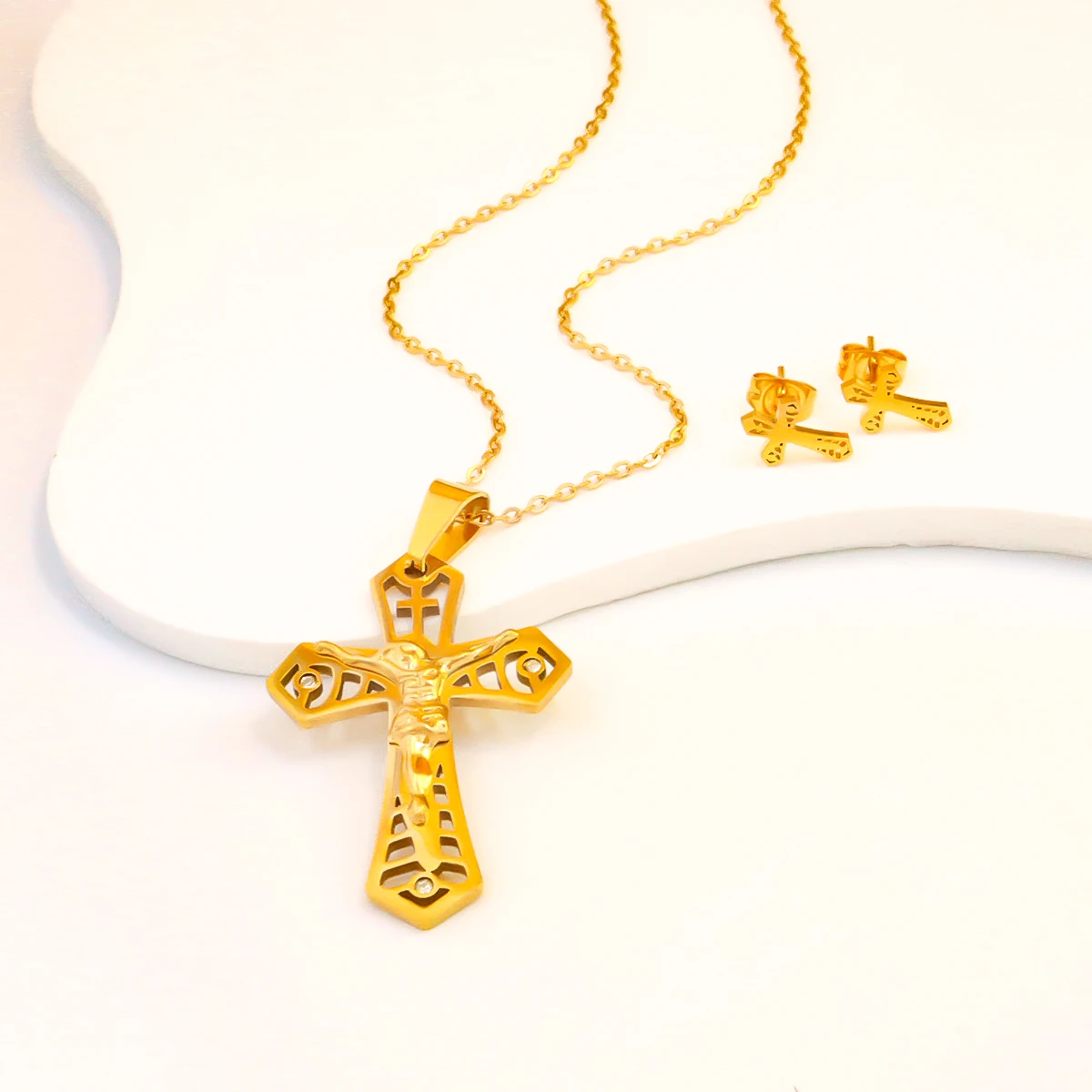 

Christian Jesus Cross Necklace Stainless Steel Choker for Women Men Religious Pendants Jewelry Baptism Prayer Gifts