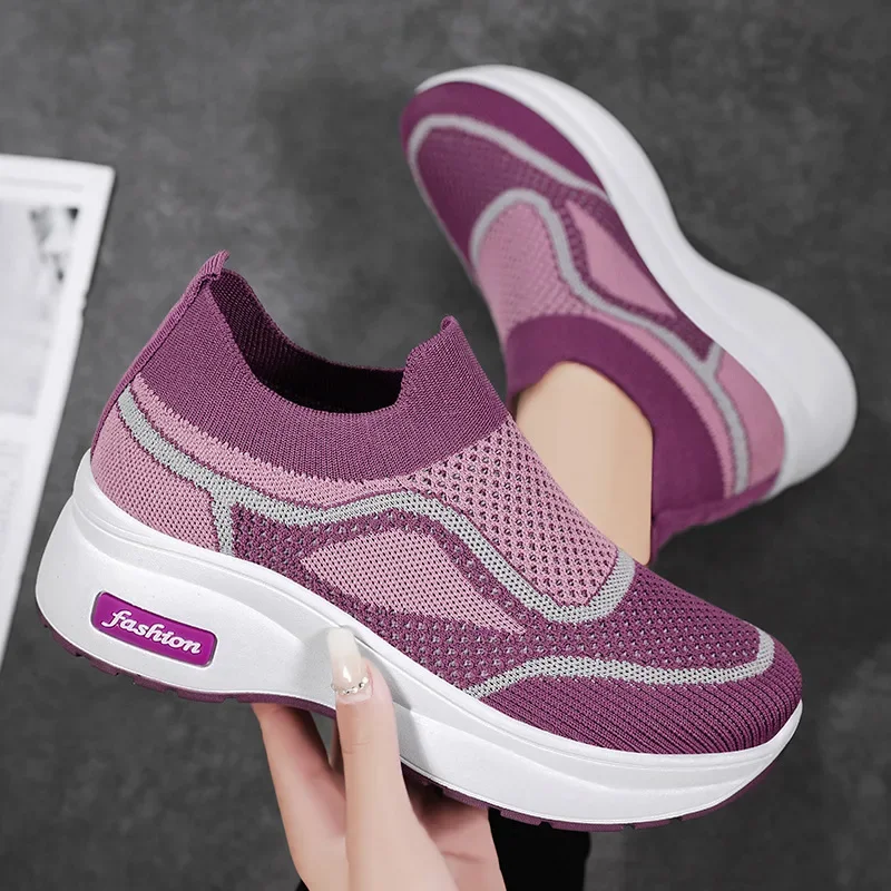 Recommendation Sports Leisure Running Shoes for Women in Spring Breathable Thick Soled Mesh Eyes High Heels for Elderly Mothers