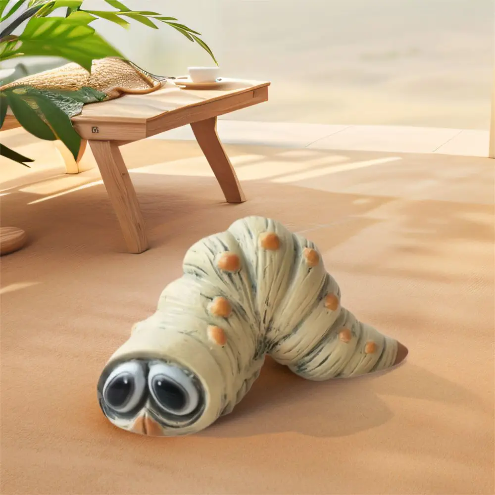 Funny Outdoor Caterpillar Statue Handmade Lifelike Garden Worm Ornament Resin Craft Animal Figurine