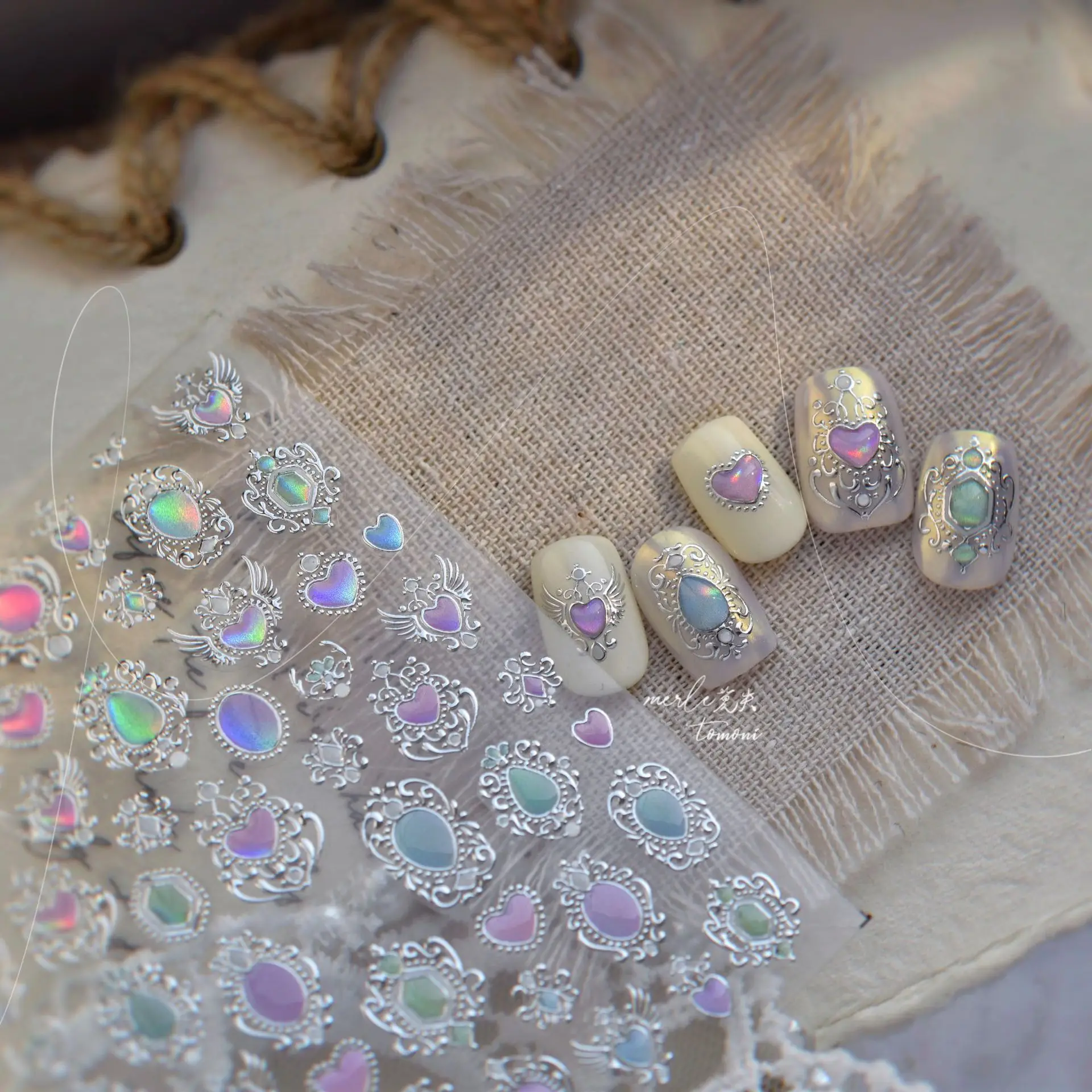 キャッツアイ 5D グラデーション ヨーロッパ風 ラブハート ジェム ウィング クリスタル 幾何学模様 カラフル セルフ接着 ネイルアート ステッカー マニキュア デカール